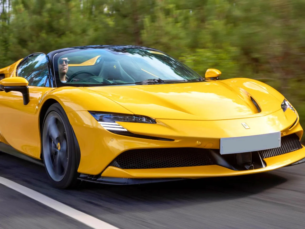 Find Convertible Car Rental in Dubai Today