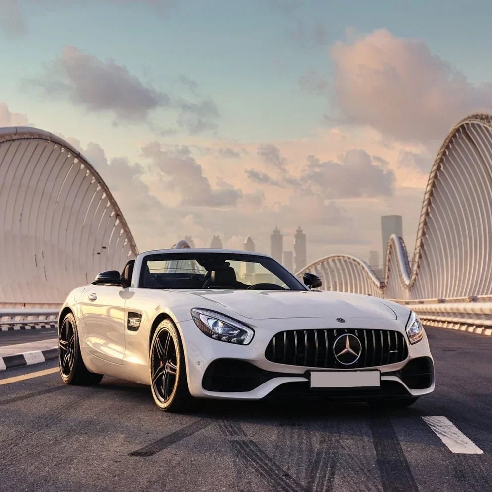 Convertible Car Rentals: Exploring Dubai's Coastal Beauty