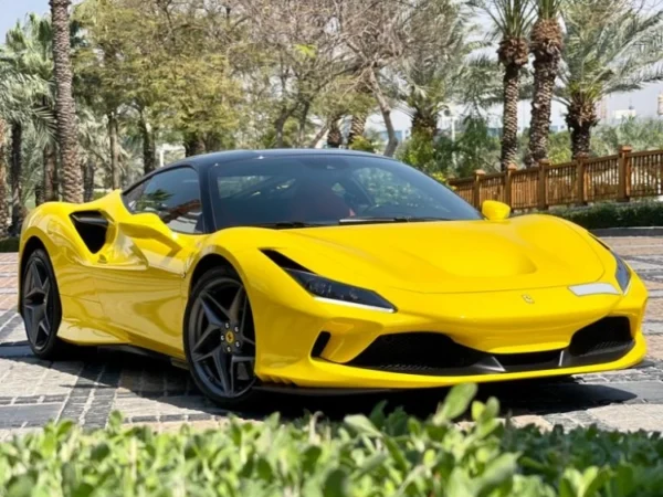 best-Ferrari_F8-Tributo-car in dubai
