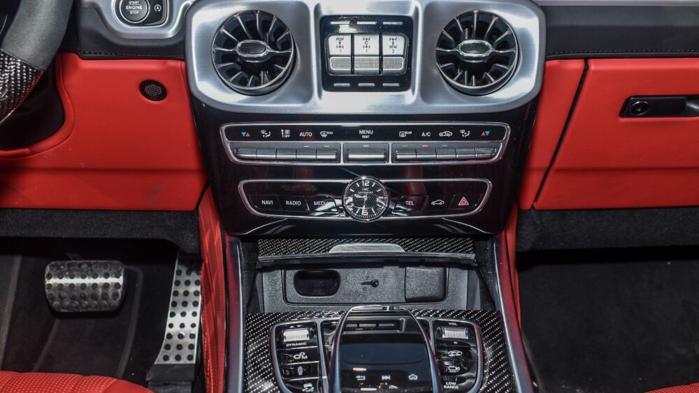 مرسيدس بنز AMG G63 2024 - صورة 8