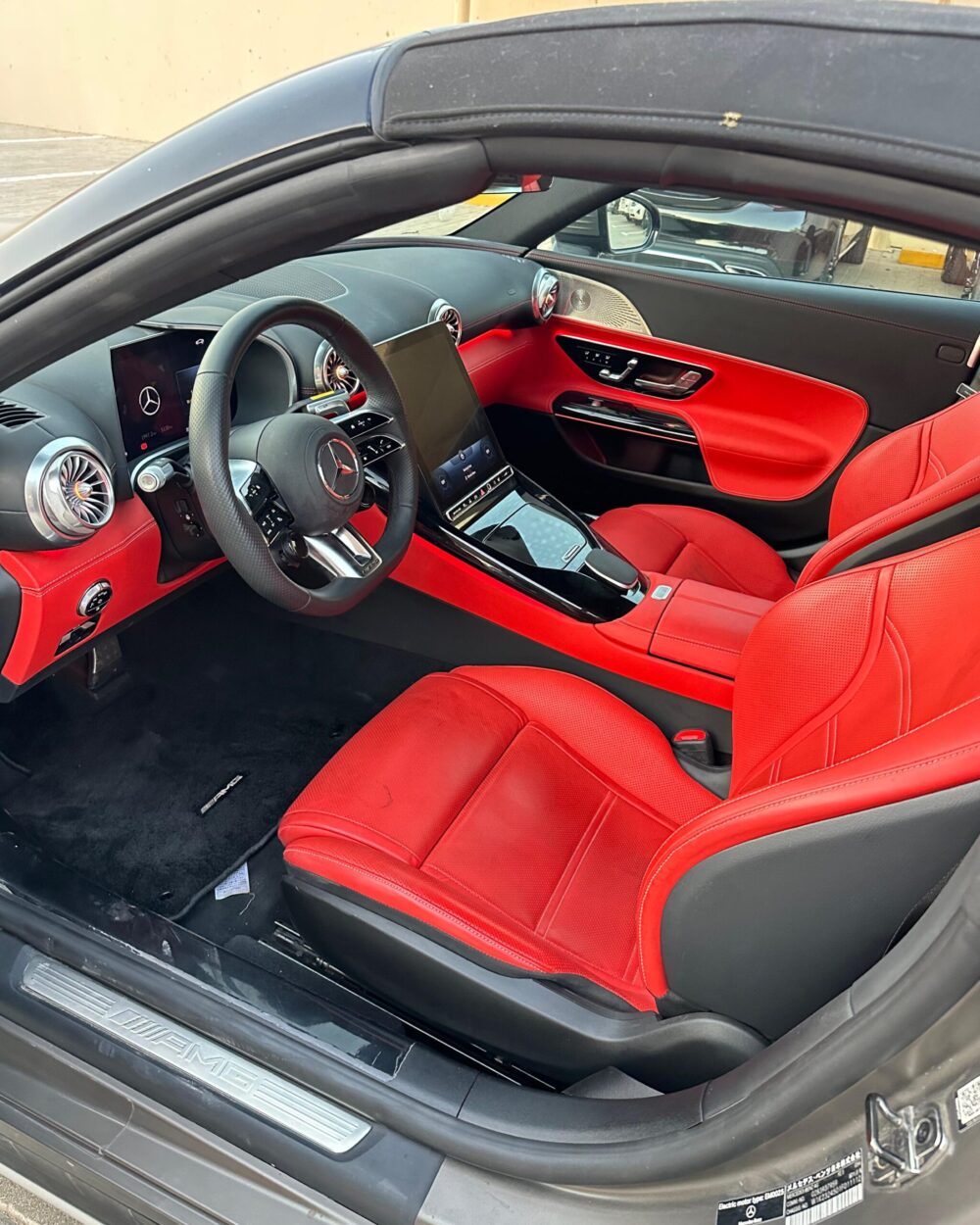 مرسيدس-AMG SL 2024 (4 مقعد) - صورة 3