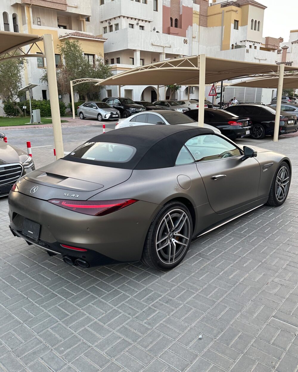 مرسيدس-AMG SL 2024 (4 مقعد) - صورة 2