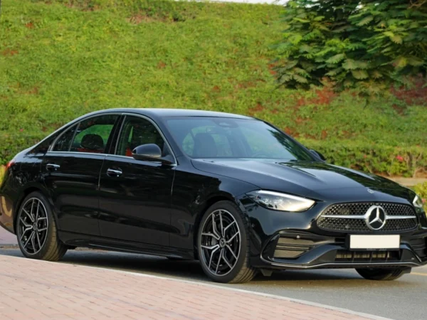 Mercedes-Benz_C200_2022_22352_22352_15134833769-2_small