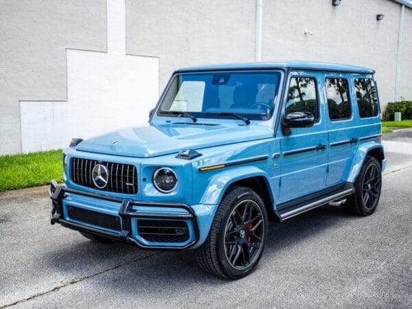 Luxury Sports Car Thumbnail - Premium Crystal Car Rental.